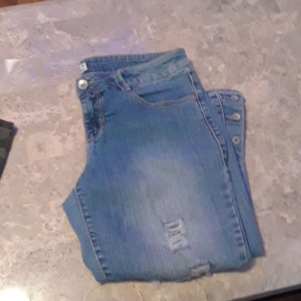 Capri jeans. FREE WITH PURCHASE